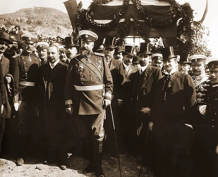 Точно днес, но преди 118 години България стана царство и не плати на султана нито лев